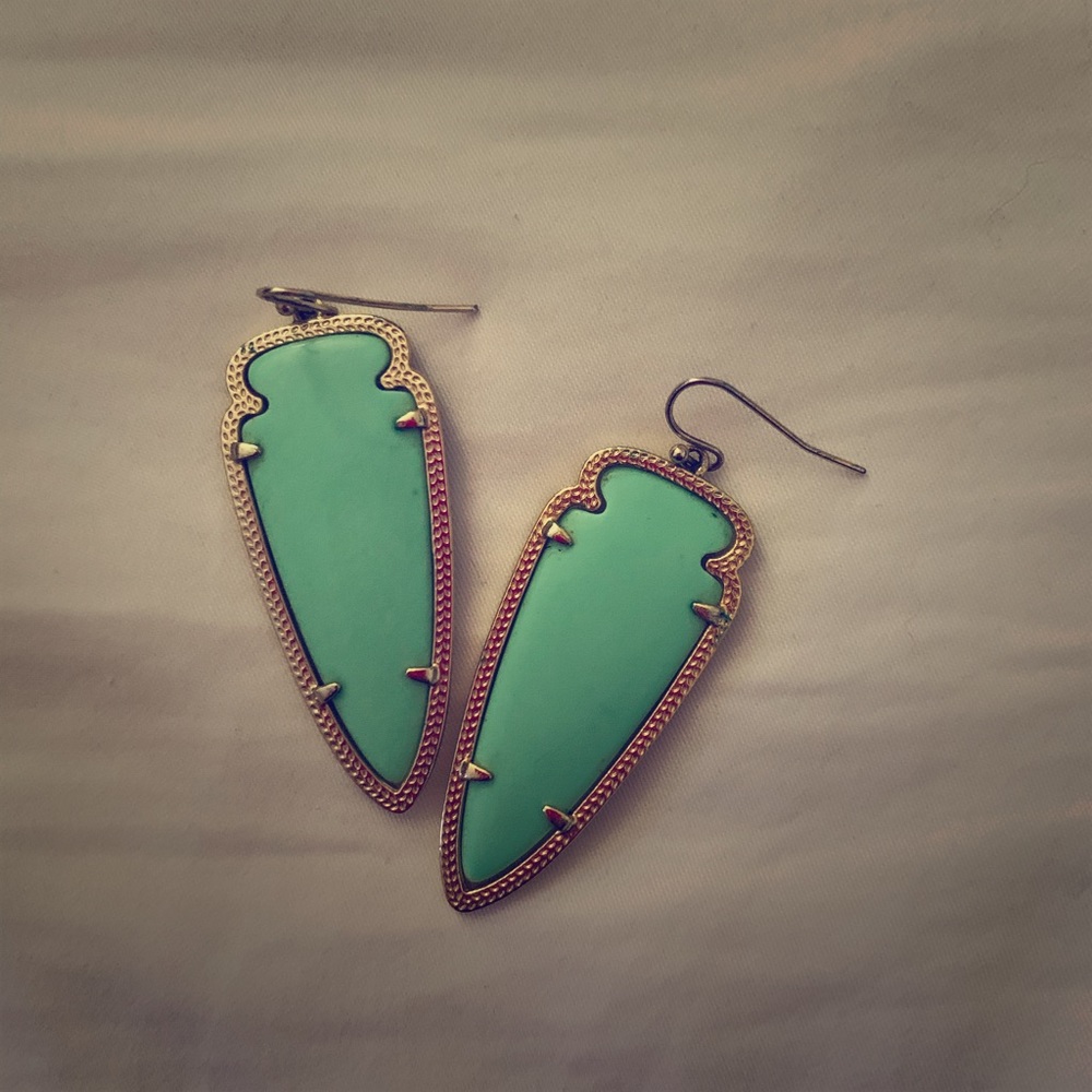 Kendra Scott dangle earrings